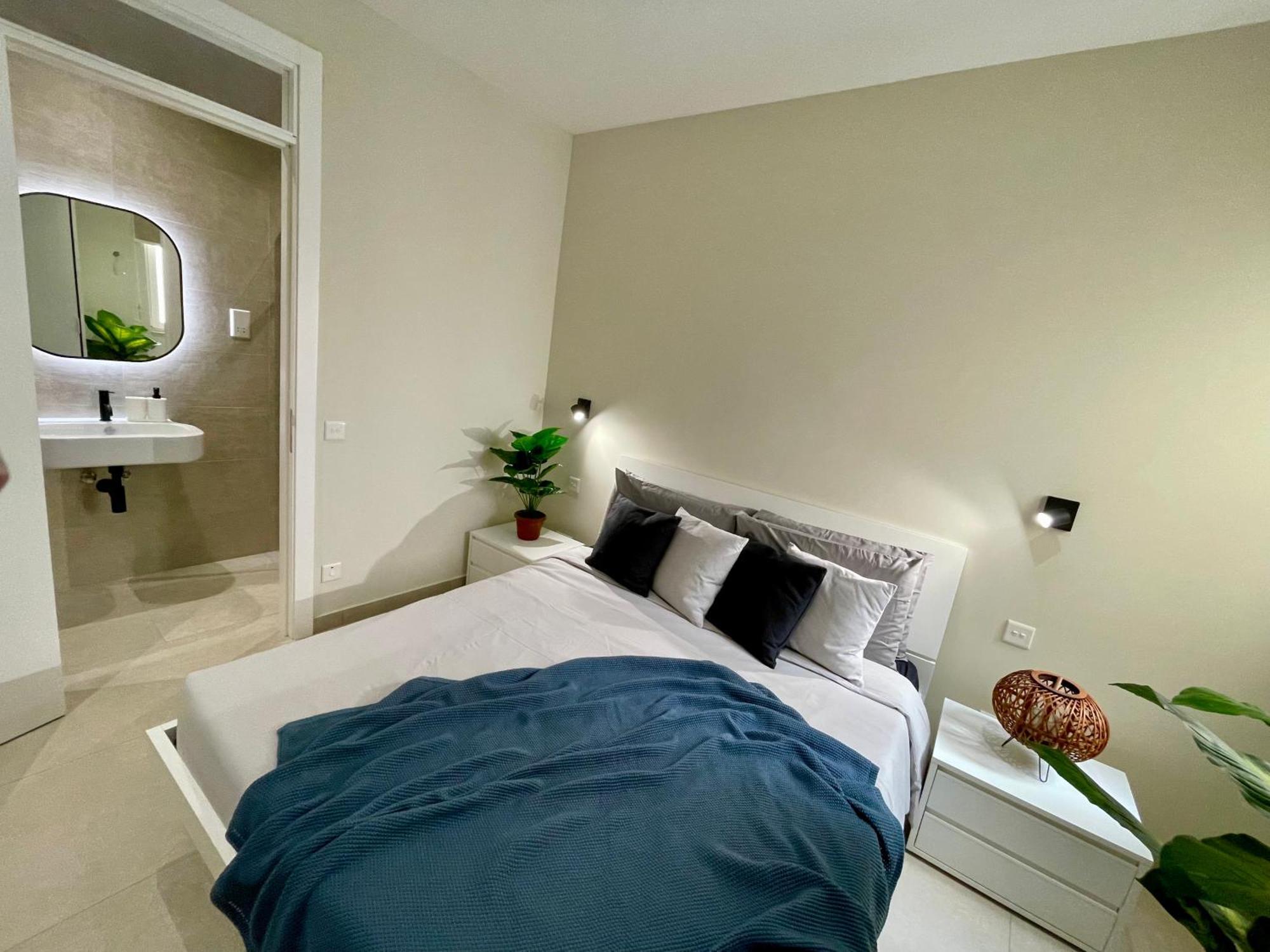 Bugibba Square Seafront Lux Apartments By Holi St. Paul's Bay Exterior photo