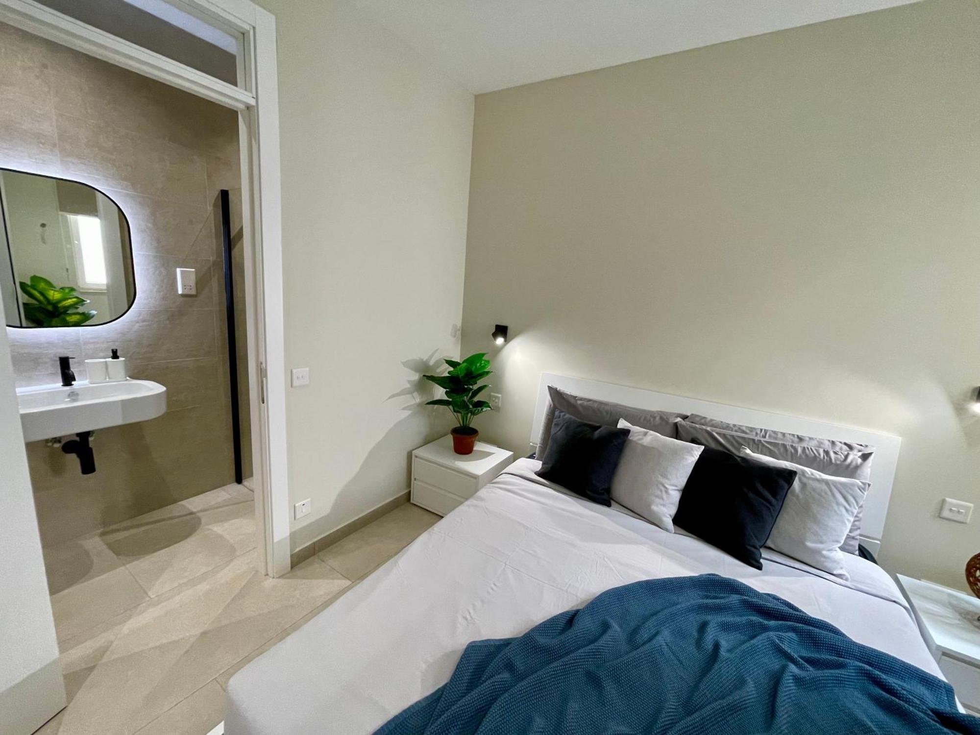 Bugibba Square Seafront Lux Apartments By Holi St. Paul's Bay Exterior photo