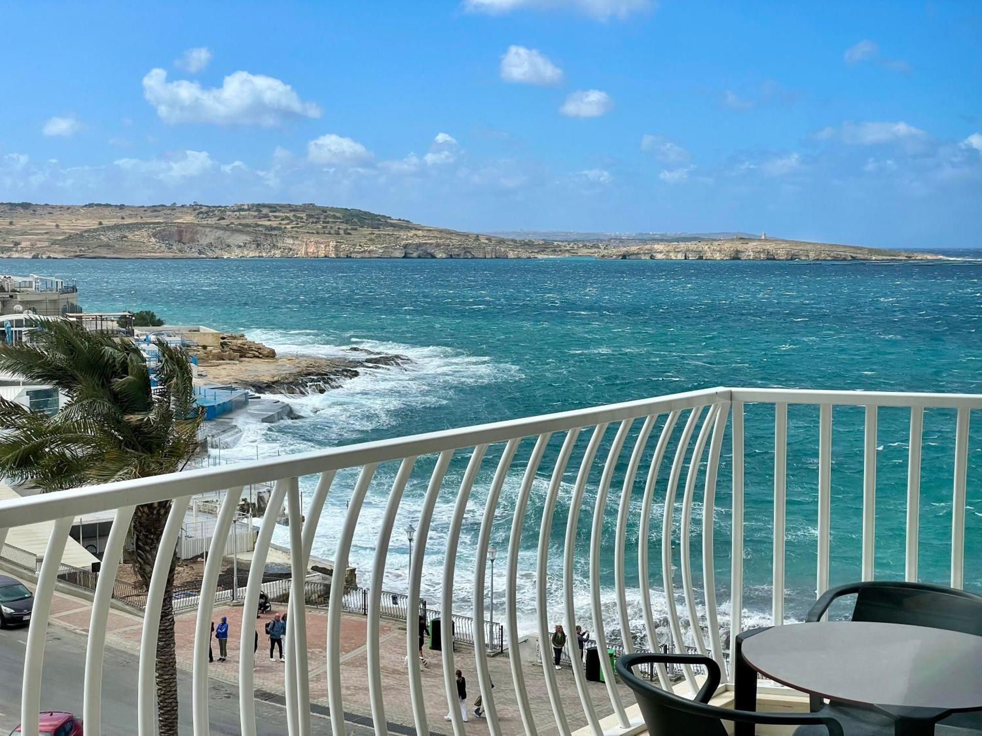 Bugibba Square Seafront Lux Apartments By Holi St. Paul's Bay Exterior photo